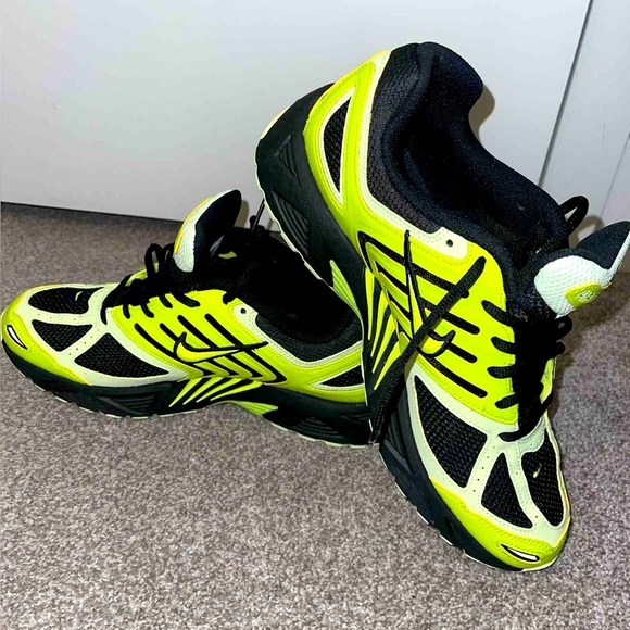 NWOB Nike Air Pegasus 2K5 Volt Full Length Air Running Sneakers Mens Size 11 - Picture 1 of 5